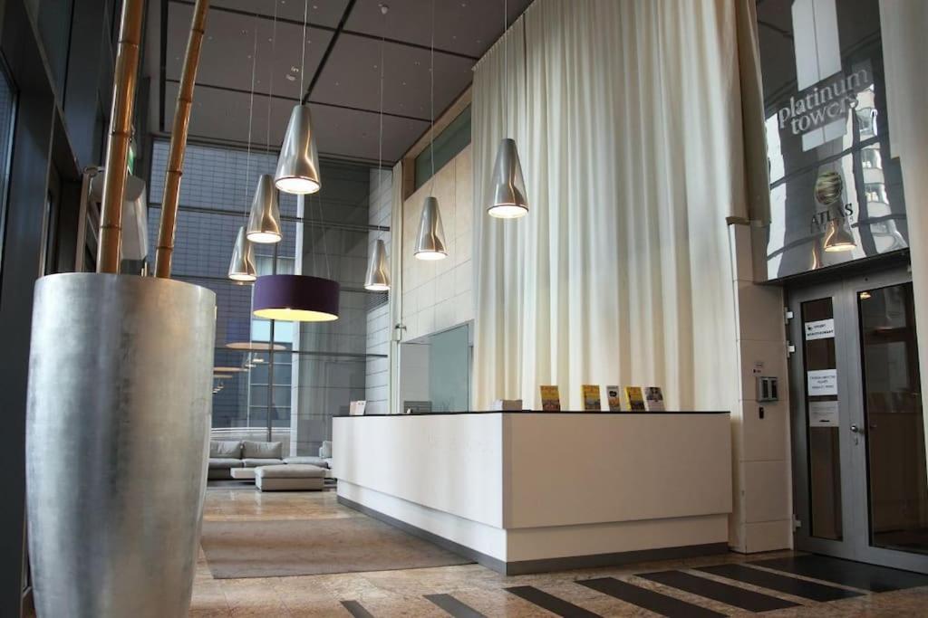 - Great Location - One Bedroom - Platinum Towers * Warsaw